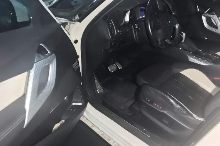 Used DS 5 2012 1.6T Prestige Edition Driver Seat