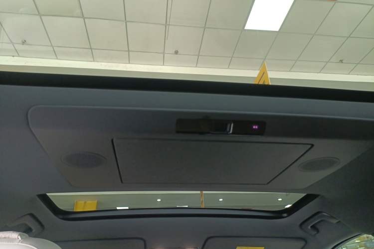Used Li Auto L7 2024 Ultra Model Headliner