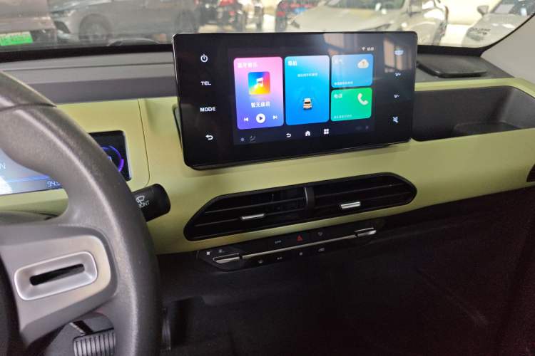 Used Geely Galaxy Panda 2023 Panda Mini 120km Asian Games Edition
