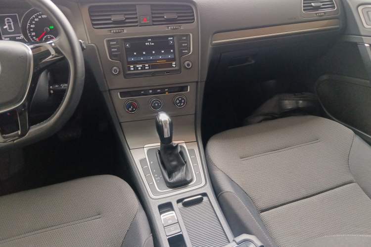 Used Volkswagen Golf 2016 1.6L Automatic Comfort Model