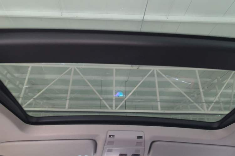 Used BMW X1 2015 sDrive18i Fashion Upgrade Edition Headliner