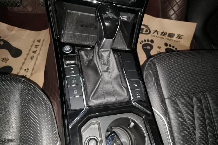 Used Volkswagen Passat 2023 330TSI Luxury Edition
