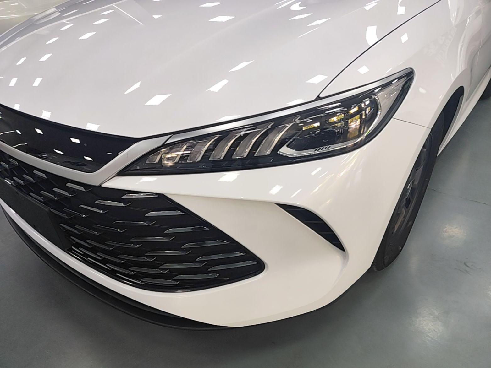 BYD Qin PLUS 2025 DM-i Smart Drive 55KM Leading Model — снимка 8