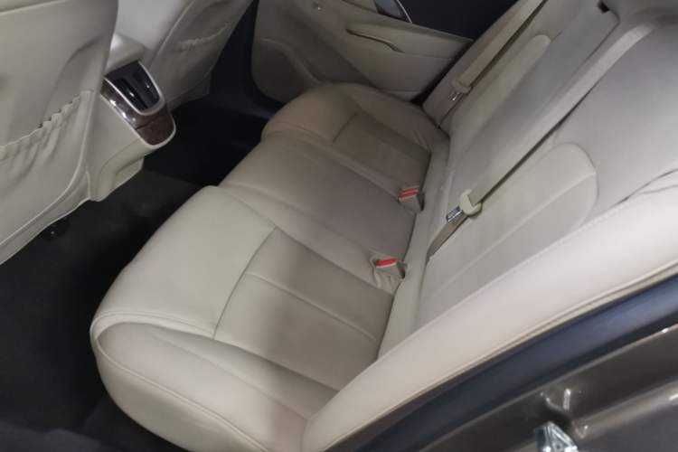 Used Buick LaCrosse 2013 2.4L SIDI Leading Comfort Version