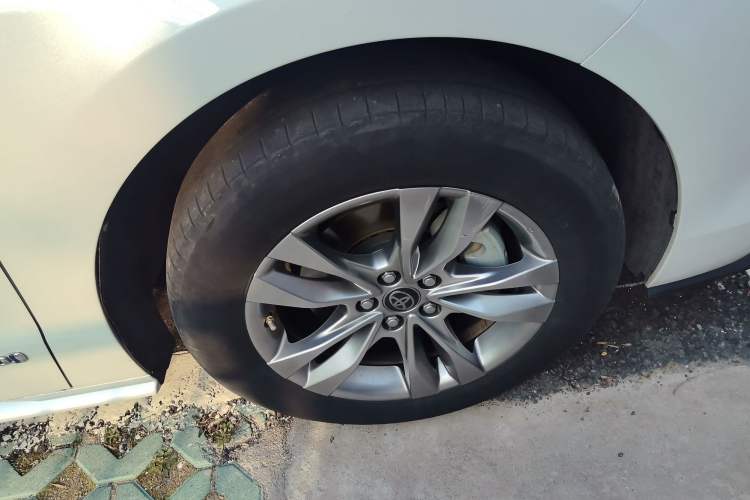 Used Toyota SIENNA 2023 2.5L Hybrid Comfort Edition