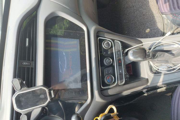Used Chery Tiggo 3 2016 1.6L CVT ZhiShang Edition
