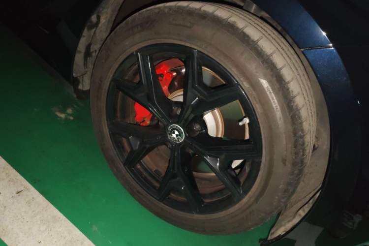 Used BMW i3 2024 eDrive 35 L Right Front Wheel Hub