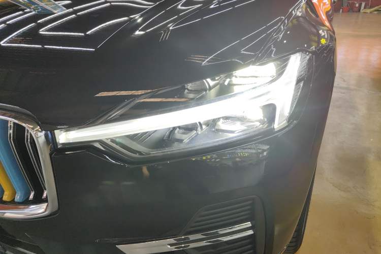 Used Volvo XC60 2025 B5 4x4 Smart Luxury Edition