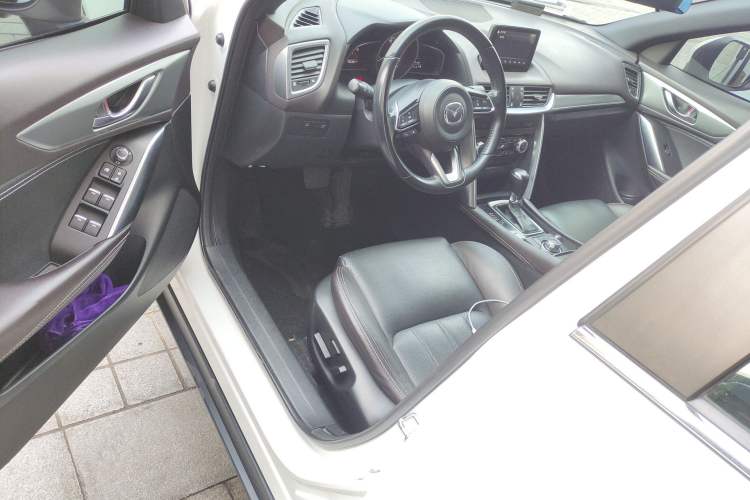 Used Mazda CX-4 2016 2.5L Automatic 4x4 Sky Blue Passion Edition