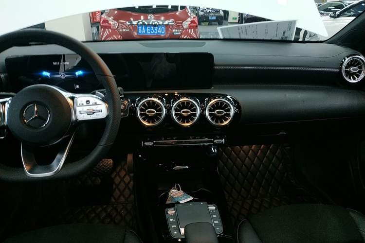 Used Mercedes-Benz A-Class 2020 Restyled A 200 L Sport Sedan Fashion Version