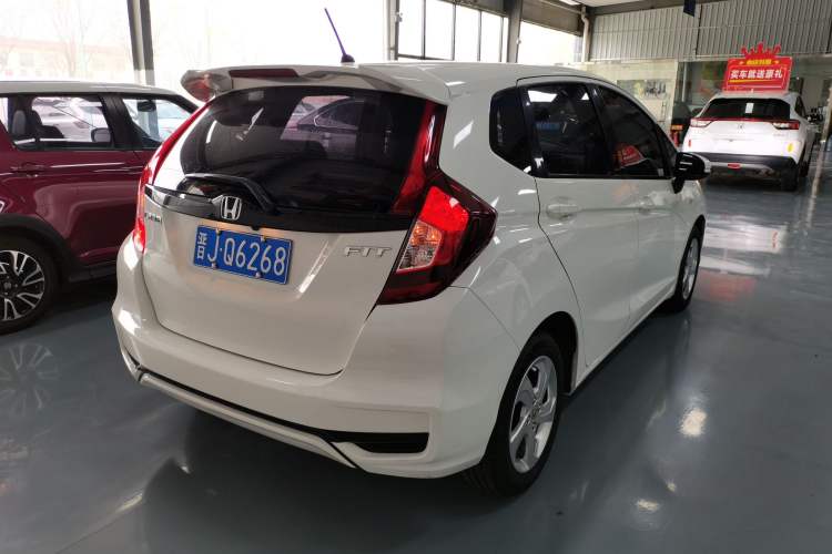 Used Honda Fit 2018 1.5L CVT Comfort Version Rear Right 45 Deg