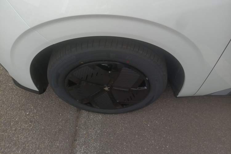 Used ARCFOX T1 2025 Model 425 PRO