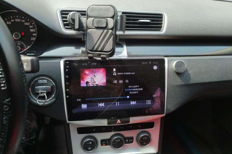 Used Volkswagen Magotan 2012 1.8TSI Luxury Model Audio And AC Panel