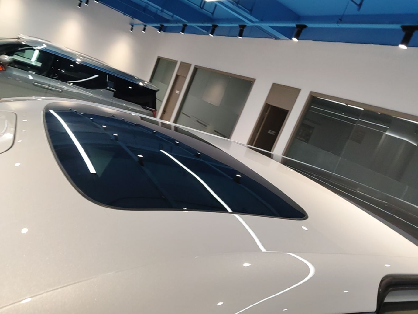 Zeekr 009 2024 Six-Seat Executive Version 4WD 108 kWh — снимка 7