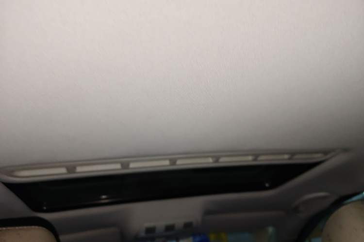 Used Skoda Octavia 2013 1.6L Fifth Anniversary Limited Edition
