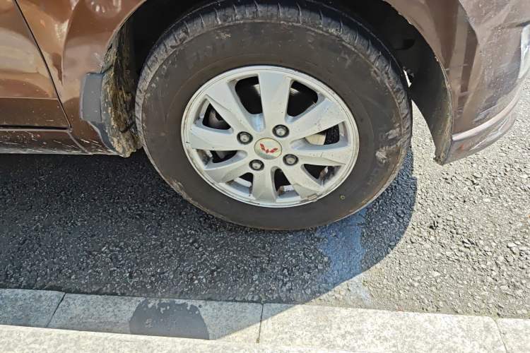 Used Wuling Hongguang 2015 1.5L S Base Model China IV