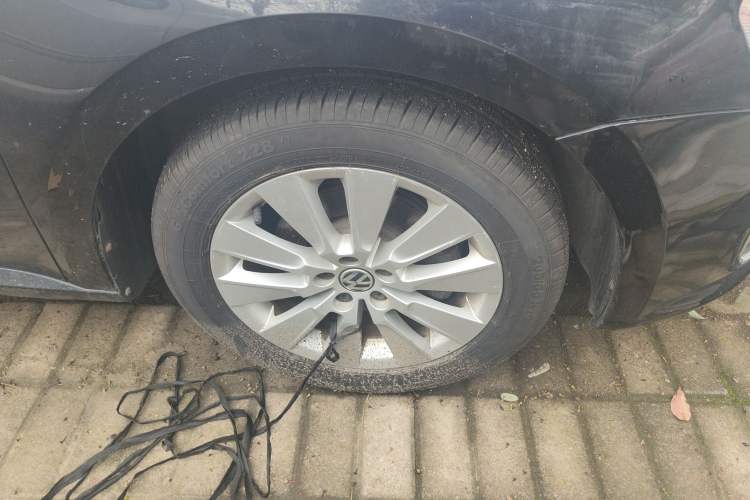 Used Volkswagen Lavida 2013 1.4TSI Manual Comfort Edition