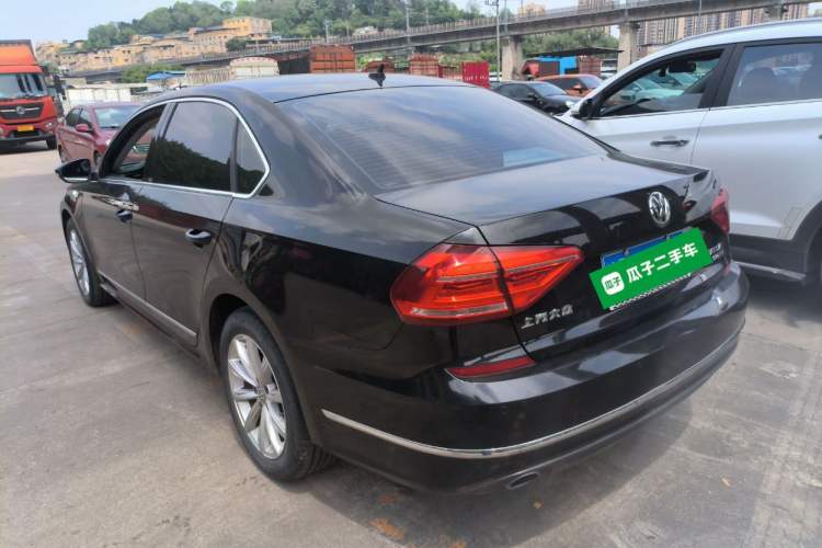 Used Volkswagen Passat 2017 330TSI DSG Luxury Edition Rear Left 45 Deg