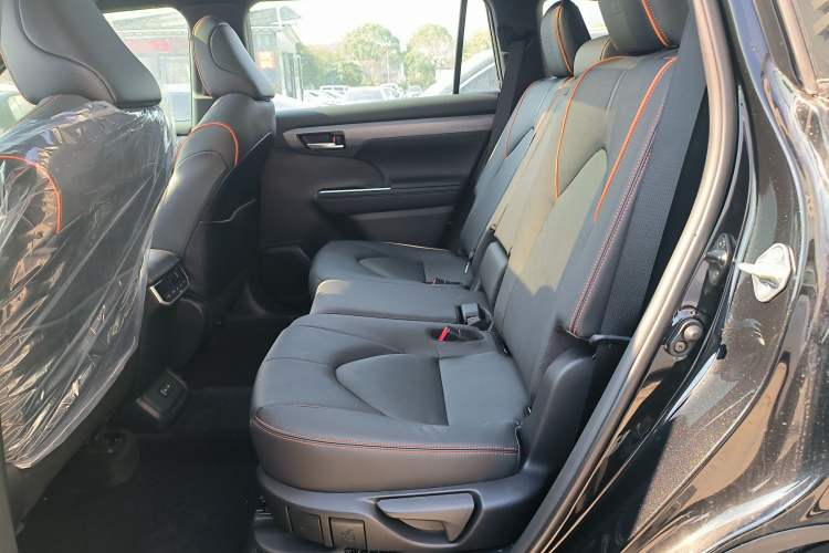 Used Toyota Crown Kluger 2026 Model 2.5L HEV All-Wheel-Drive Luxury Edition