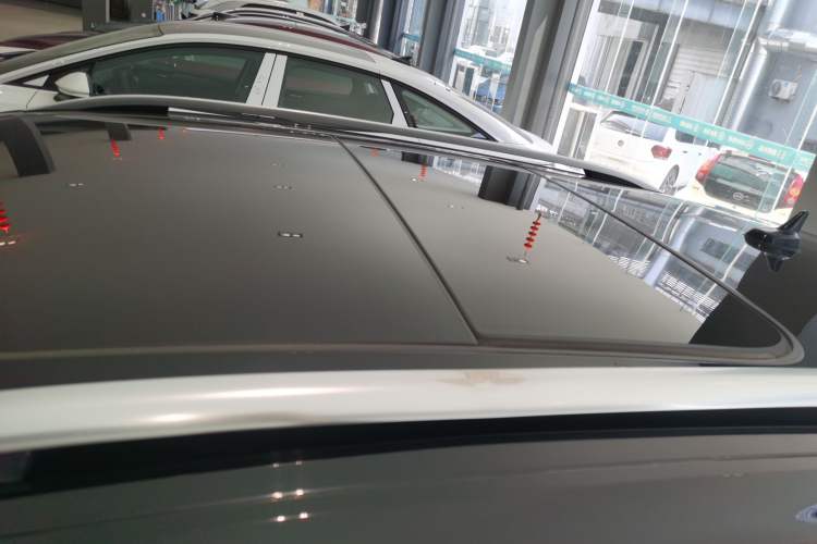 Used Volkswagen T-ROC 2023 300TSI DSG Two-Wheel Drive Starlight Edition