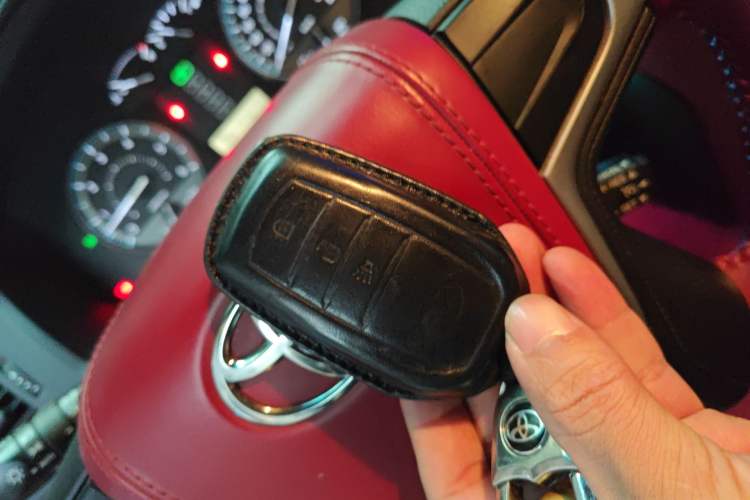 Used Toyota Land Cruiser 
