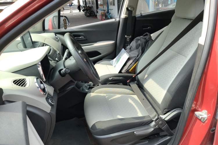 Used Chevrolet Trax 2014 1.4T Manual Two-Wheel Drive Comfort Model Left Front Seat