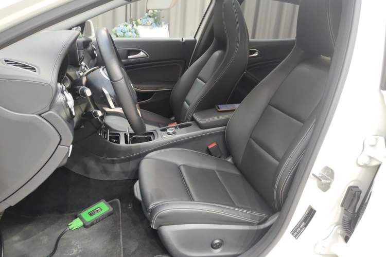 Used Mercedes-Benz GLA 2019 GLA 200 Fashion Model Left Front Seat