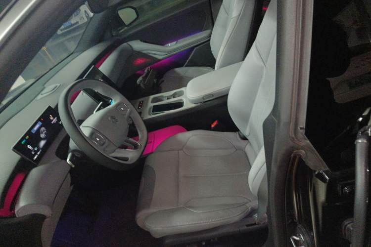 Used Nio ET5T 2024 75kWh Touring Left Front Seat