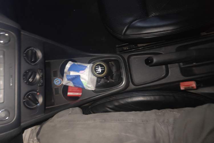 Used Volkswagen Polo 2011 1.4L Manual ZhiLe Edition