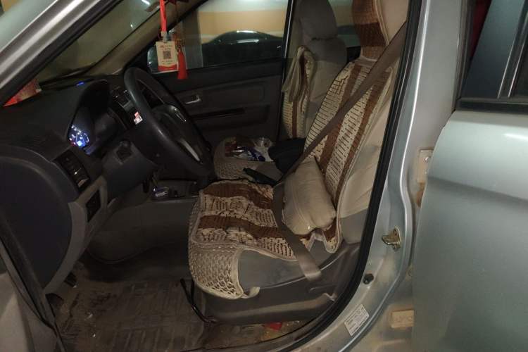 Used BAIC Weiwang M20 2014 1.5L Basic Version DAM15DL
