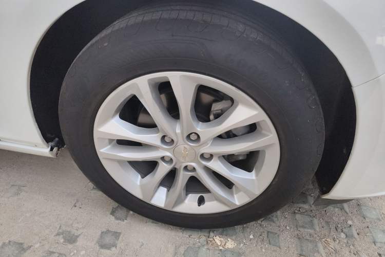 Used Chevrolet Malibu XL 2018 530T Automatic Ruiyi Edition Right Front Wheel Hub