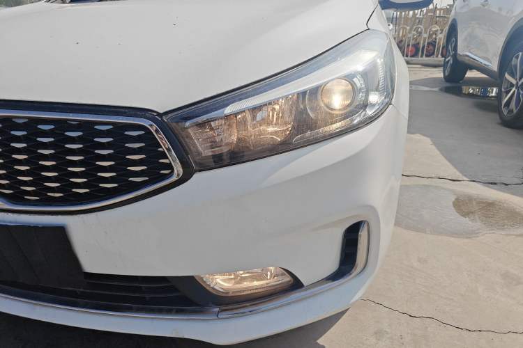 Used Kia K3 2016 1.6L Automatic GLS Left Front Headlight