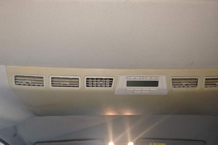 Used JAC Group Refine M5 2016 2.0T Gasoline Automatic Business Edition
