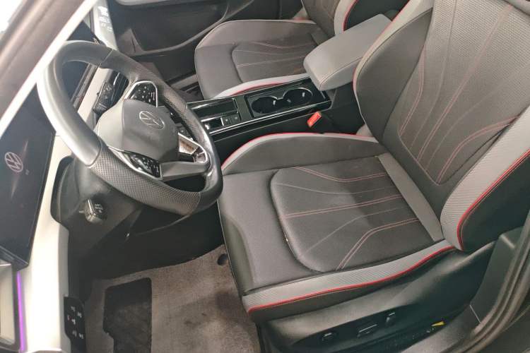 Used Volkswagen Lamando 2024 Lavida L 280TSI DSG Cool & Spicy Edition
