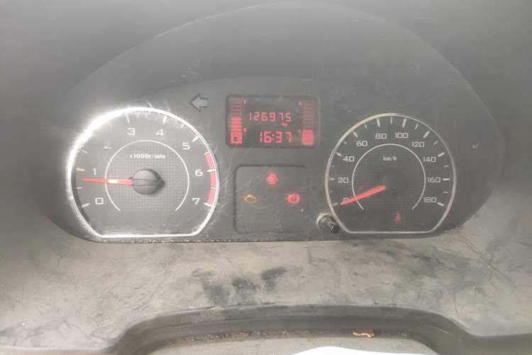 Used Wuling Hongguang V 2021 1.5L Jingqu Edition Enclosed-Window Vehicle LAR