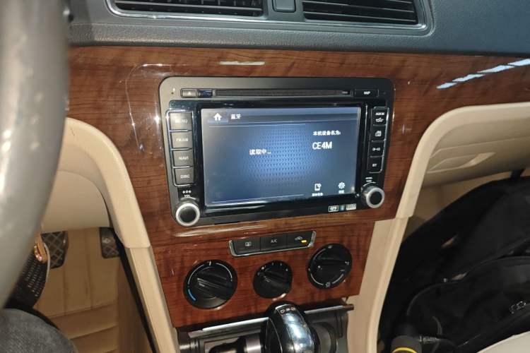 Used Volkswagen Lavida 2013 Revised Version 1.4 TSI DSG Comfort Edition