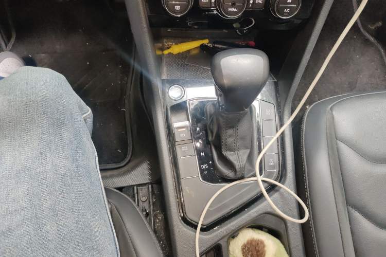 Used Volkswagen Tiguan L 2019 330TSI Automatic Two-Wheel Drive Panoramic Comfort Edition China V Standard