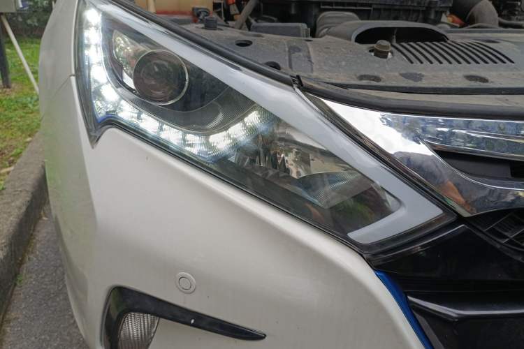 Used BYD Qin New Energy 2015 1.5T Dual-Crown Flagship Plus Edition
