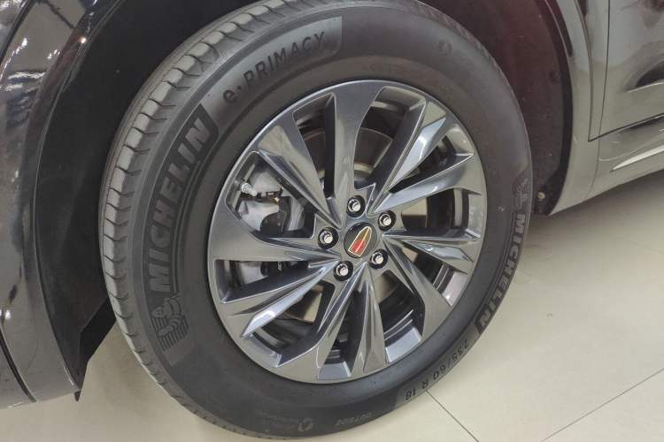 Used Hongqi HS5 2023 2.0T Qixiang Pro Edition Left Front Wheel Hub