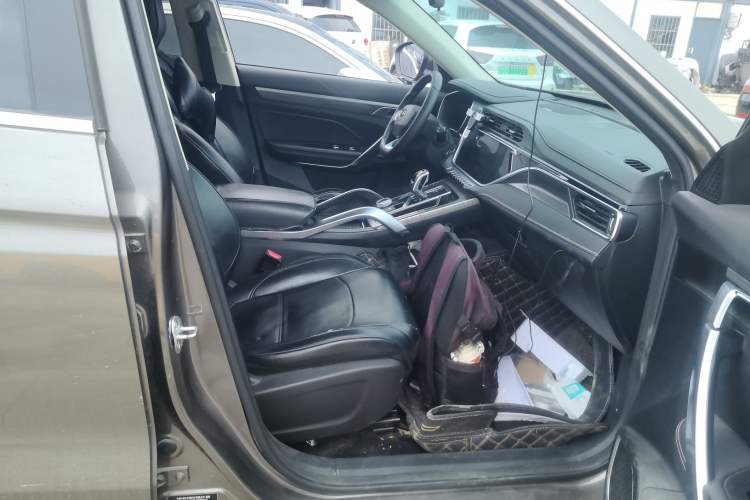 Used Geely Auto Emgrand X7 Sport 2020 1.8TD DCT Smart Connect PRO Right Front Seat