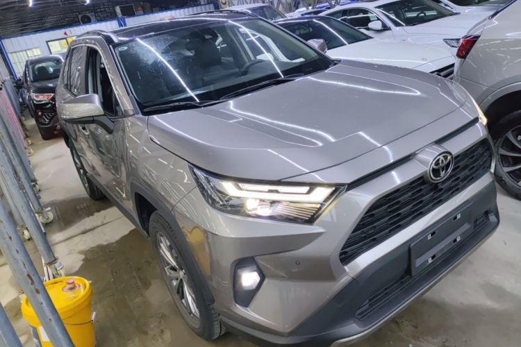 Used Toyota RAV4 2023 2.0L CVT Two-Wheel Drive Fashion Plus Edition
