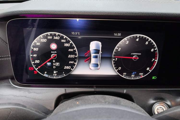 Used Mercedes-Benz E-Class 2016 E 300 L Sporty and Stylish Model Instrument Cluster