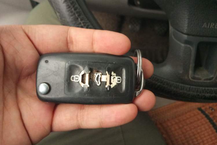 Used Volkswagen Bora 2012 1.6L Manual Fashion Edition
