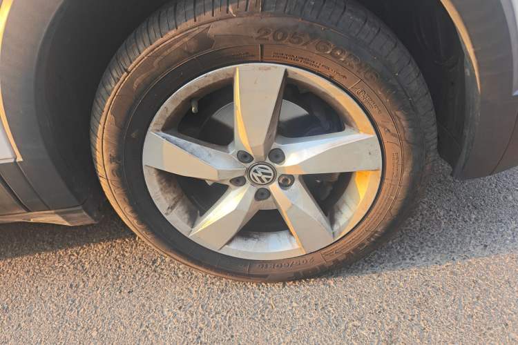 Used Volkswagen T-Cross 2020 1.5L Automatic Fashion Edition Right Front Wheel Hub
