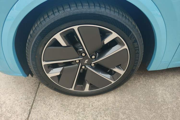 Used Li Auto L7 2025 Max Smart Refresh Edition Left Front Wheel Hub