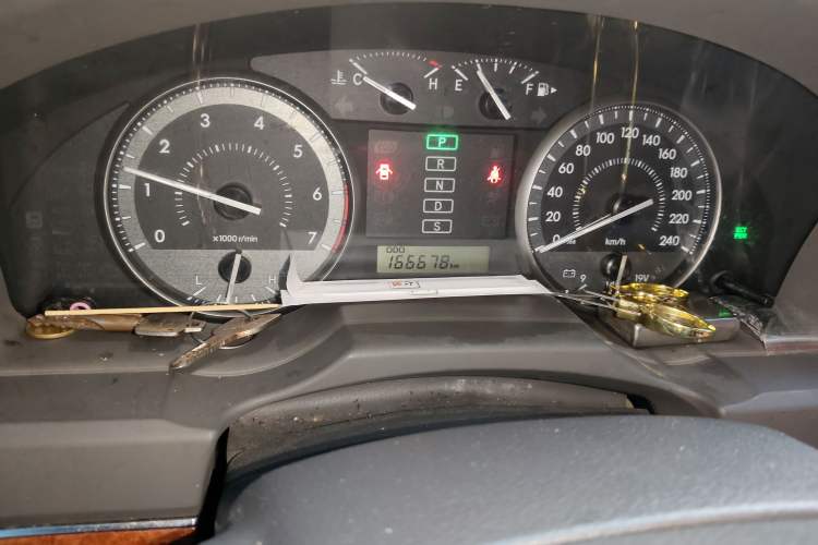 Used Toyota Land Cruiser 2015 4.0L V6 Middle East Limited Edition