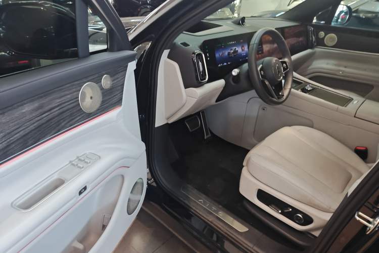 Used Hima AITO M9 2024 Range-Extended Max Edition 42 kWh 6-Seater Version Driver Seat