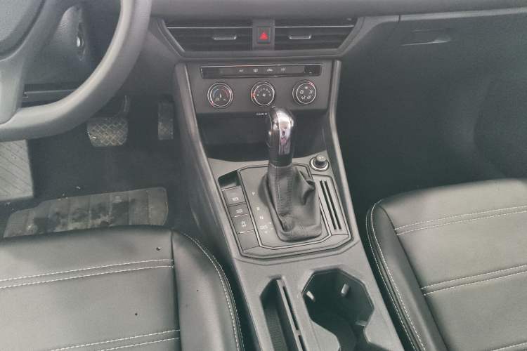 Used Volkswagen Lavida 2019 1.5L Automatic Fashion Edition China VI
