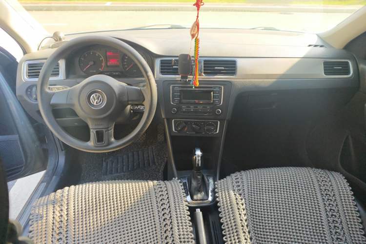 Used Volkswagen Santana 2013 1.6L Automatic Comfort Edition