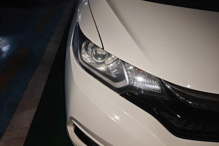 Used Honda Fit 2018 1.5L CVT Comfort Sunroof Version